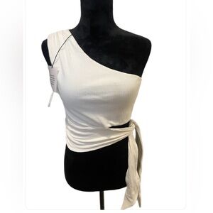 NWT Lovers + Friends Ivory Ribbed One-Shoulder Top- medium